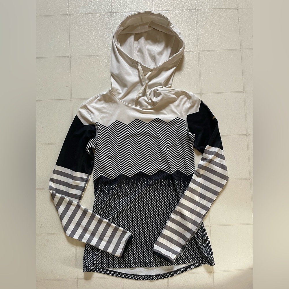 NWOT***Nike Pro Hyperwarm Hoodie Womens S Fitted Slim Engineered Print Training